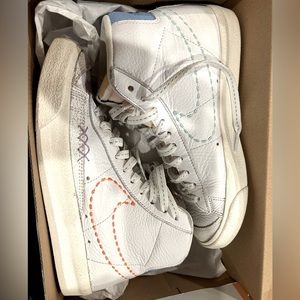 Women’s Nike Blazer Mid ‘77